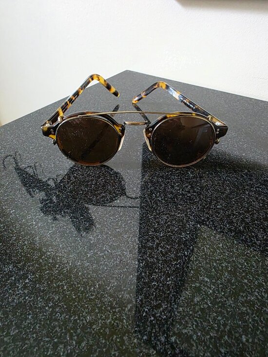 Vintage 80\'s Oliver Peoples Sunglasses with Removable Sun Clip main image 7